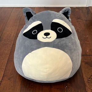 Racoon - 18” - Squishmellow